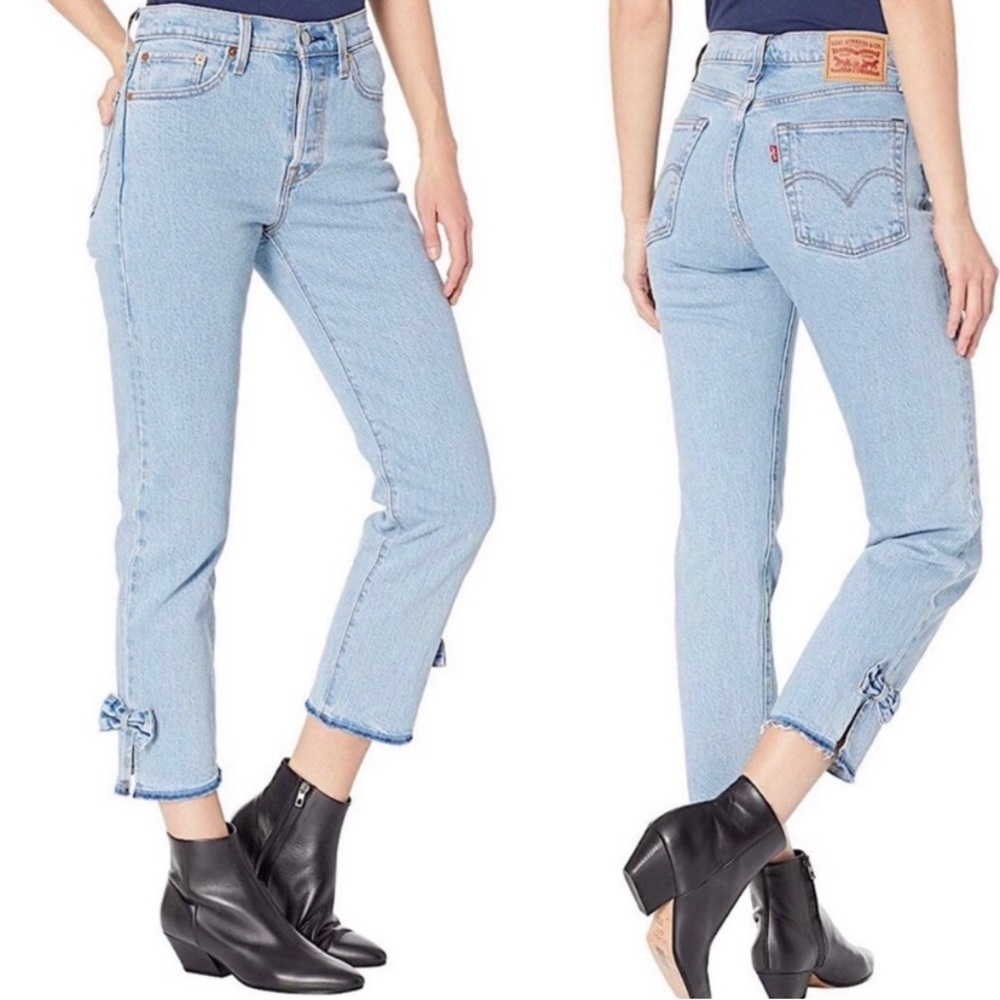 Levi's Light Wash High Rise Bow Ankle Button Fly Wedgie Straight Jeans Size 32